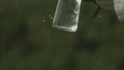 空手碎酒瓶.gif